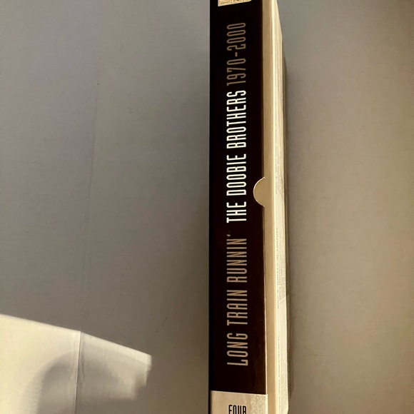 Brown Electronics Accessory - Picture 7 of 7